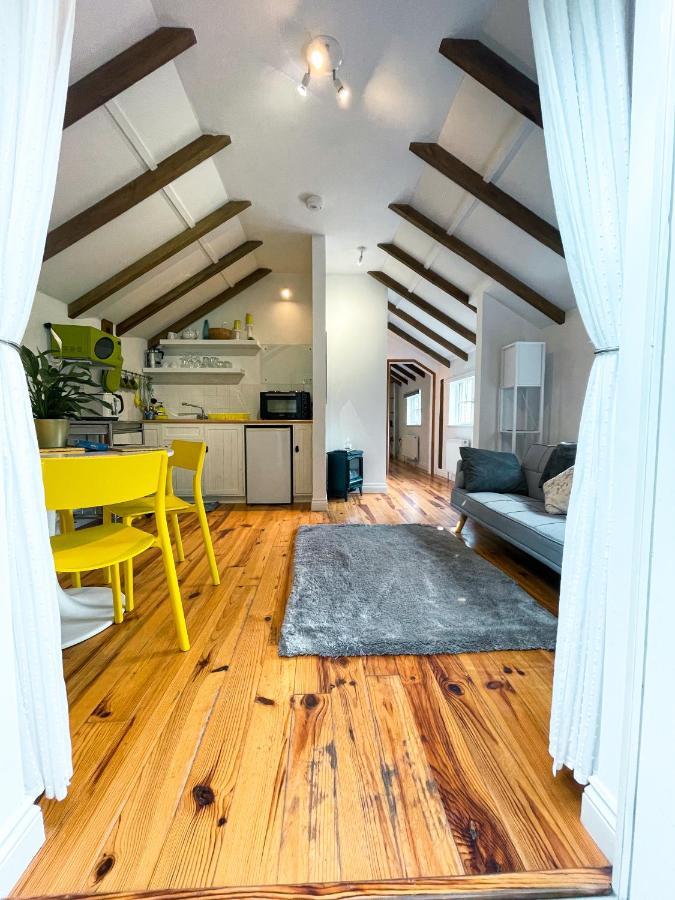 Holmdale Holiday Cottages ライ エクステリア 写真