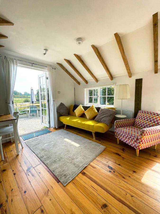 Holmdale Holiday Cottages ライ エクステリア 写真