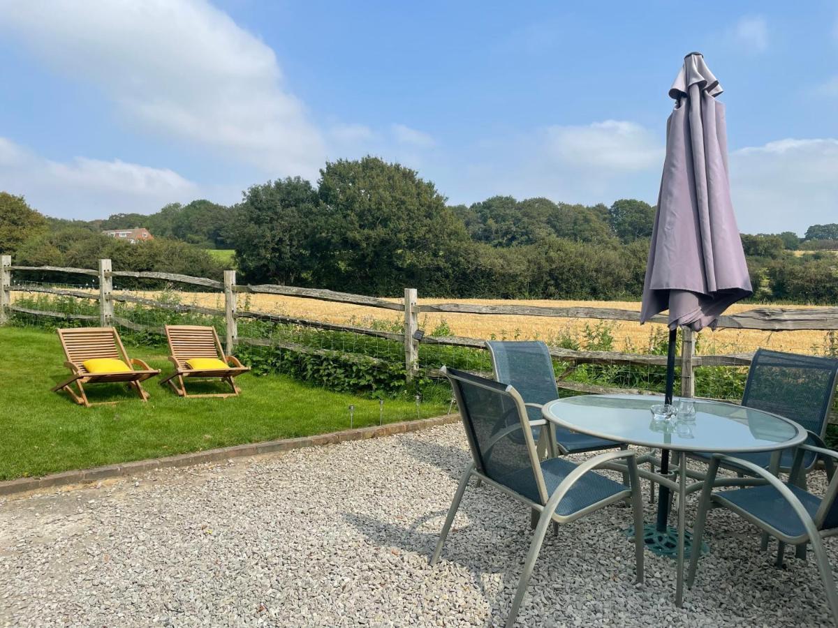 Holmdale Holiday Cottages ライ エクステリア 写真