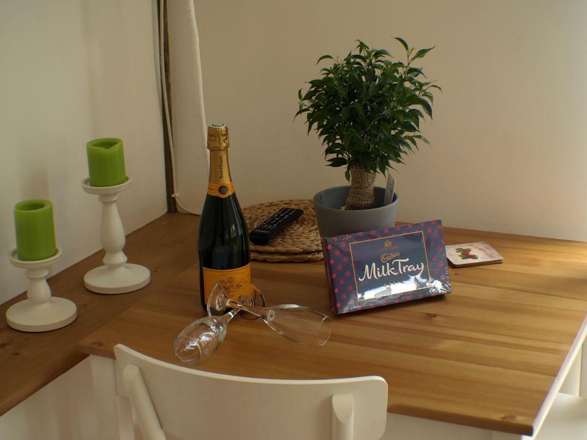 Holmdale Holiday Cottages ライ エクステリア 写真